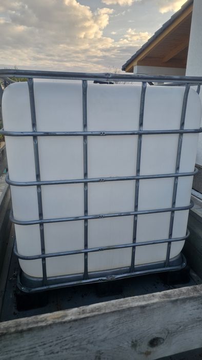 Bidon/rezervor/recipient/bazin1000L
