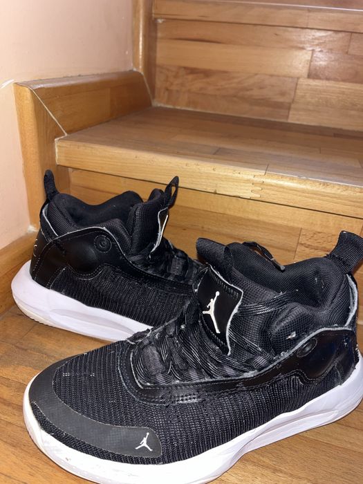 Adidasi Jordan Casual