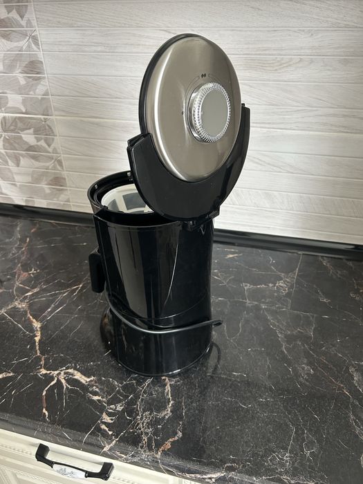 Кофеварка Rondell RDE-1100