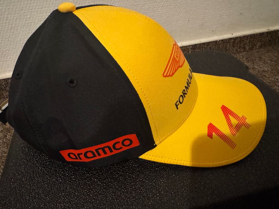 Șapcă BOSS Aston Martin Formula 1