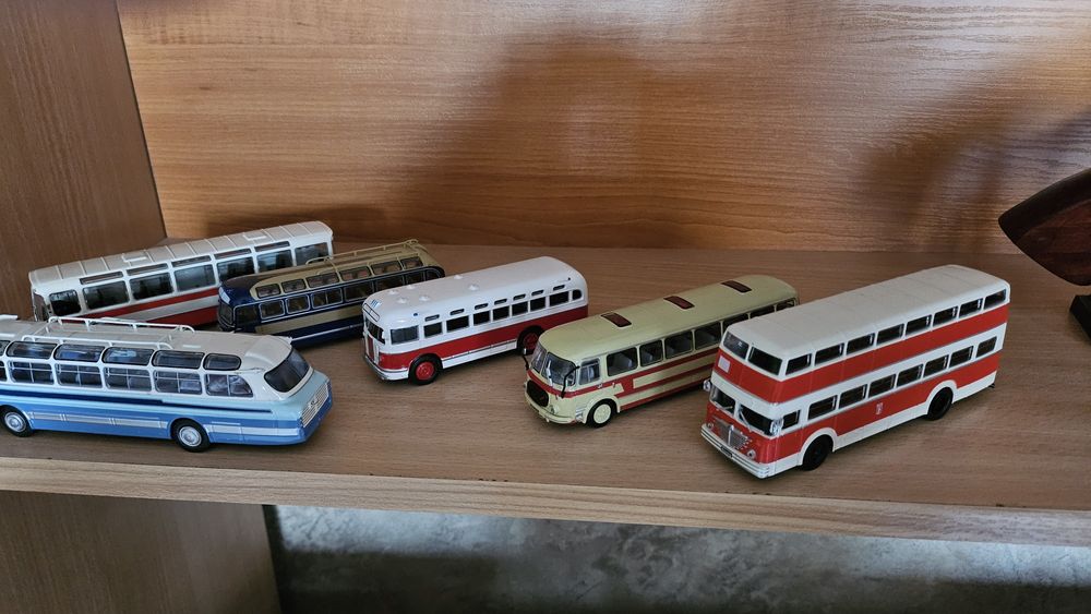 Ретро метални рейсчета