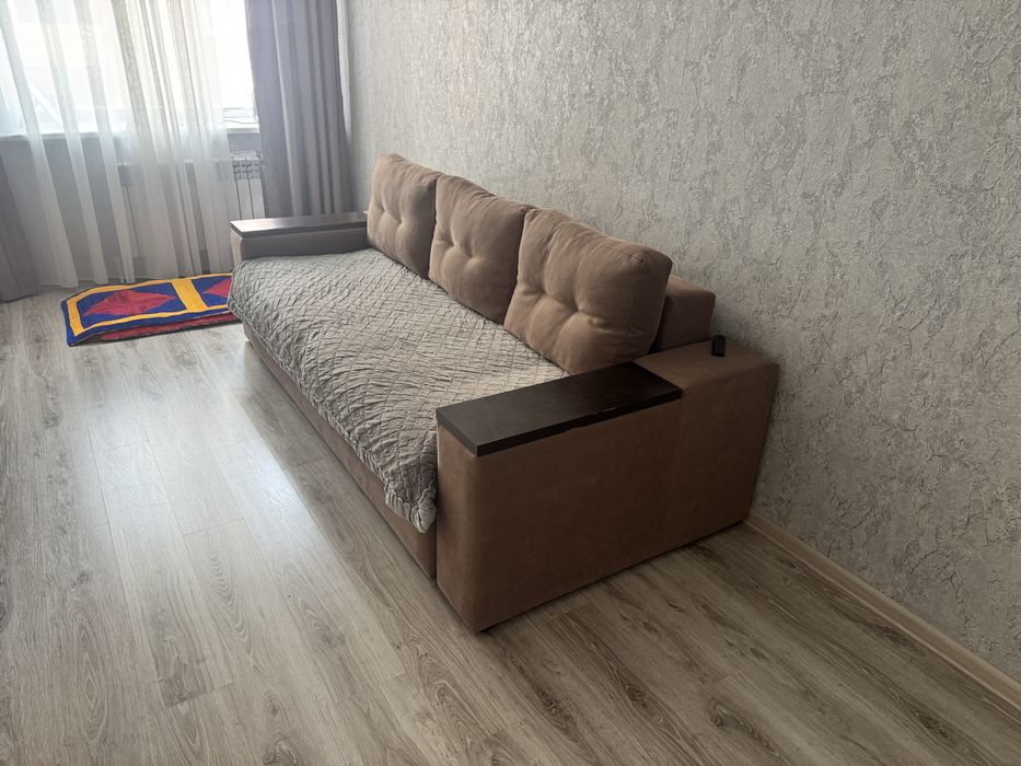 Продам диван 2.5 метра