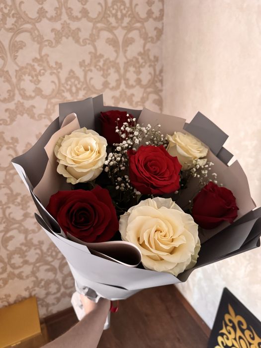 Букеты розы продаю