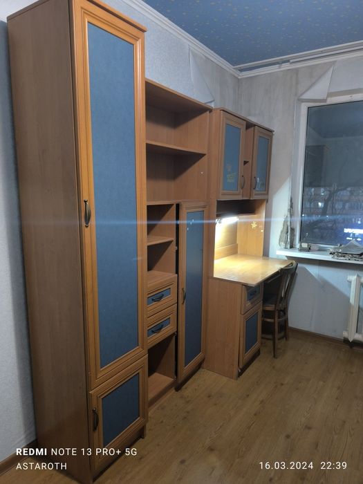 Продам гарнитур в детскую комнату