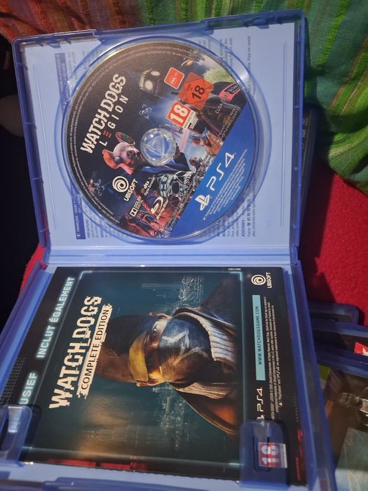 Vând jocuri pentru PS4