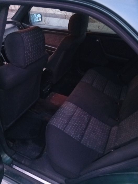 Срочно продам Мерседес с 180.