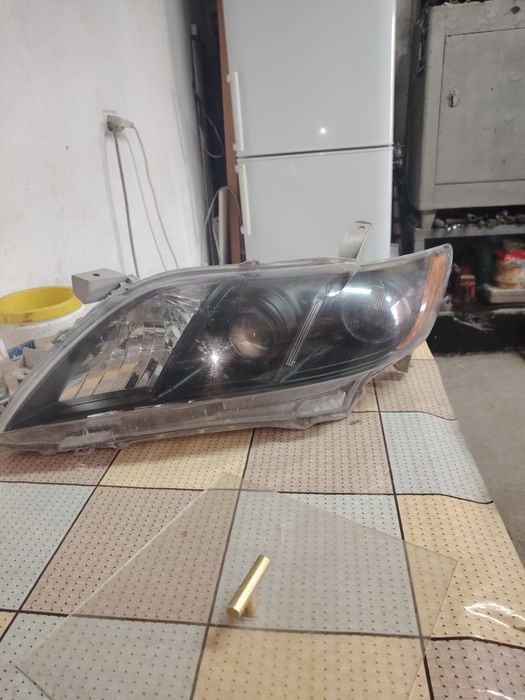 Продам фары камри 40 левая