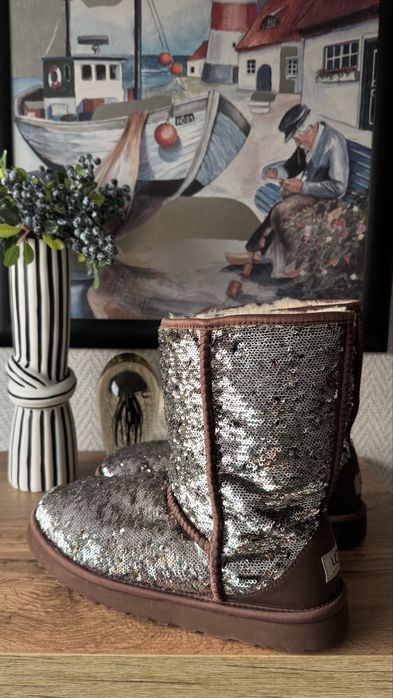 Дамски UGG номер 40