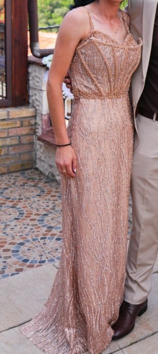 Официална рокля размер С