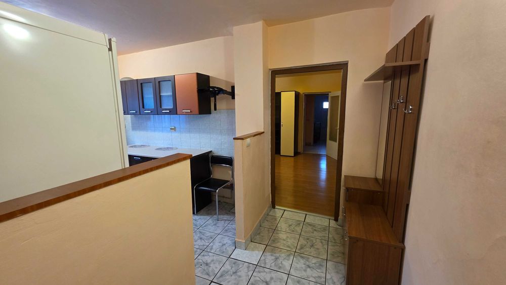 Apartament cu 2 camere in zona Cetate