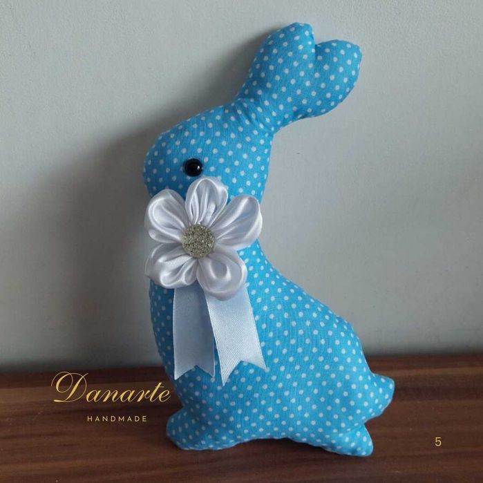 Ръчно изработен великденски заек – декорация за дома