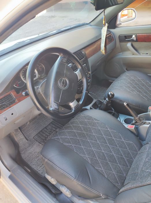 Срочно сотилади Лачетти 1.8