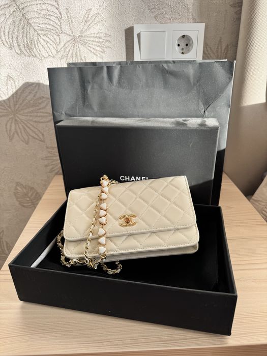 Продам клач Chanel