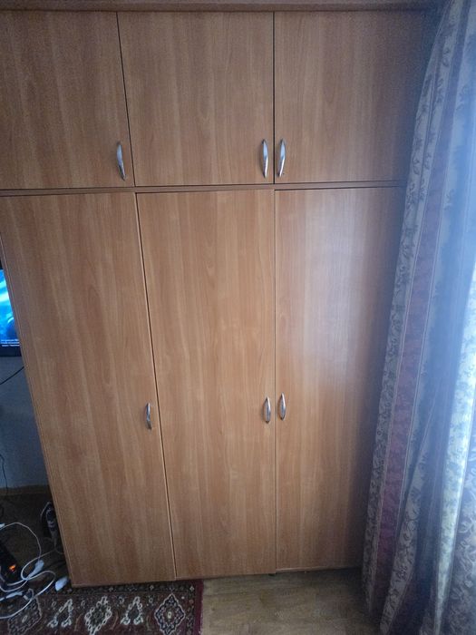 Продам шифоньер бу