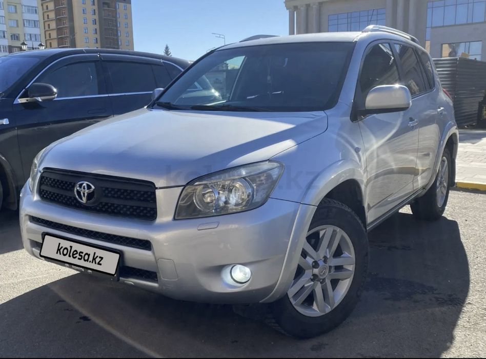 Продам Toyota RAV4