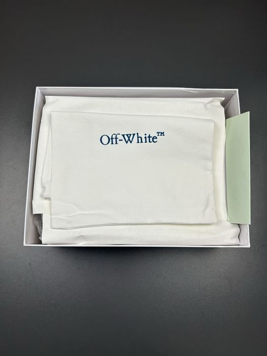 Off  White  odsy