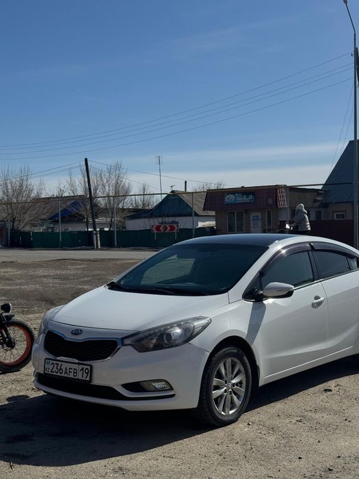 Продам киа серато 2014 год в радном окрасе