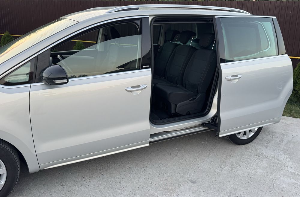 Volkswagen Sharan 2012 2.0 TDI 170 CP DSG  Recent adus