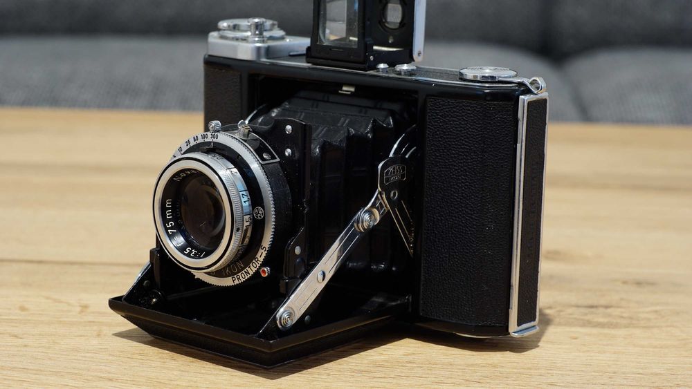 Aparat foto pe film Carl Zeiss Ikon 75mm F/3.5 - format mediu