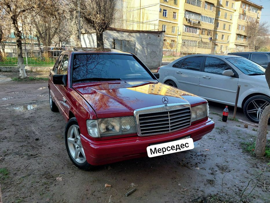 Мерседес 190 сотилади