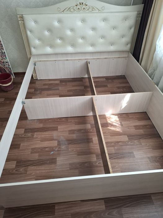 Продам спальный диван