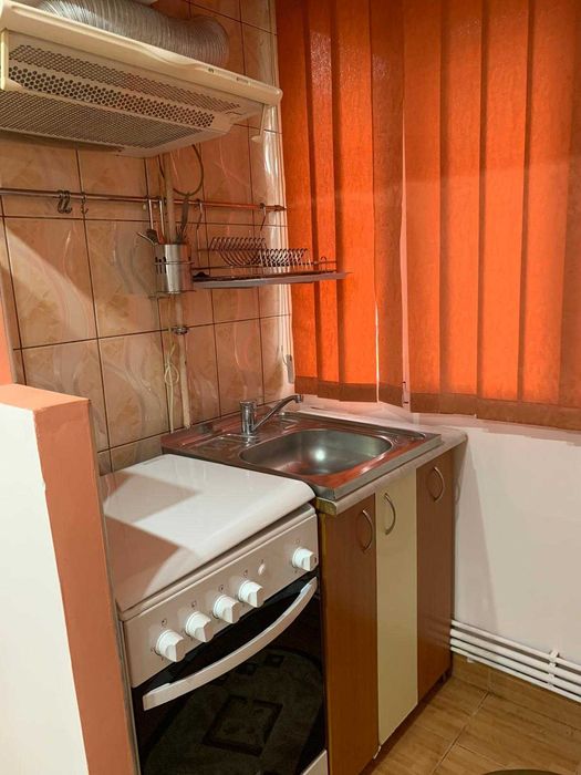 inchiriez apartament