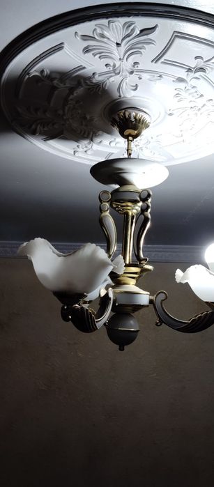 Люстра сотилади Продаётся люстра