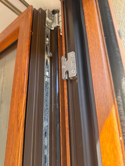 Gold clean team ofera servicii de curatenie profesionala !