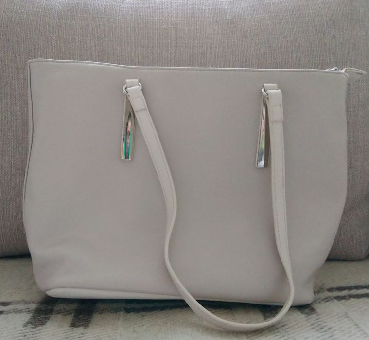 Дамски чанти - екрю, бежева