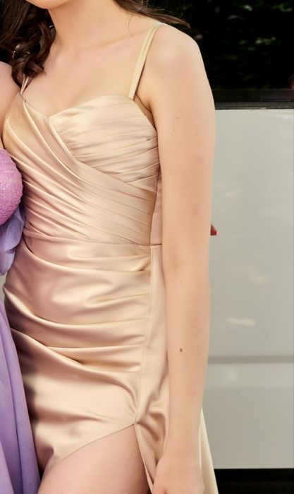 Вечернее или выпускное платье