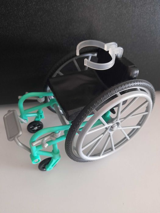 Барби кукли и други