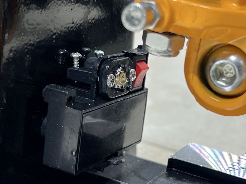 Ручной плиткорез 600