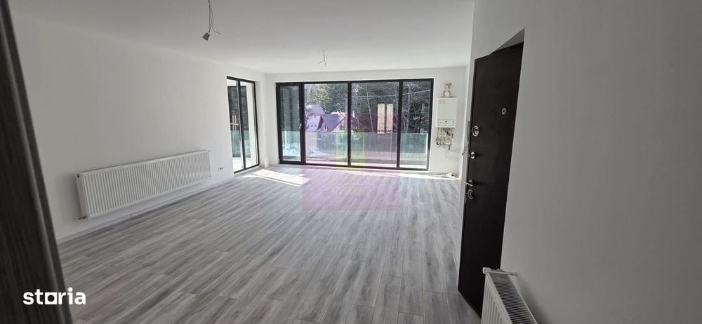 Apartament 3 camere de vânzare la Sinaia