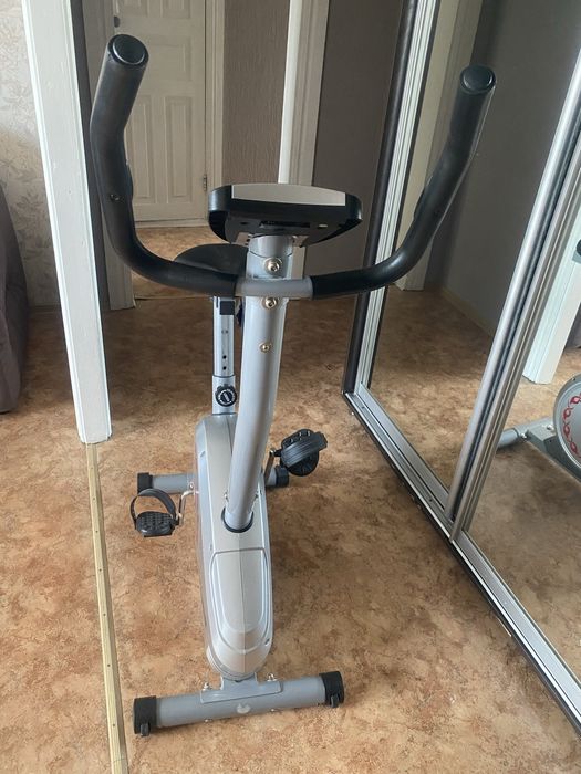 Велотренажер.