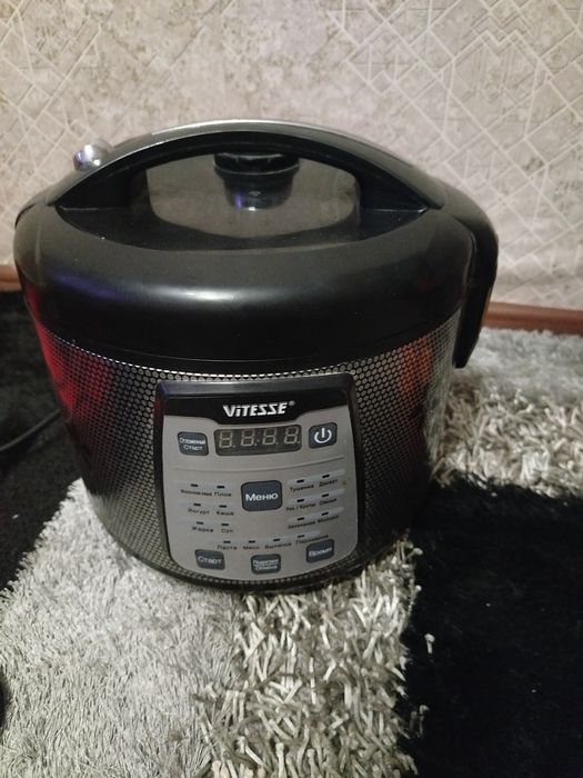 Продам хорошую мультиварку