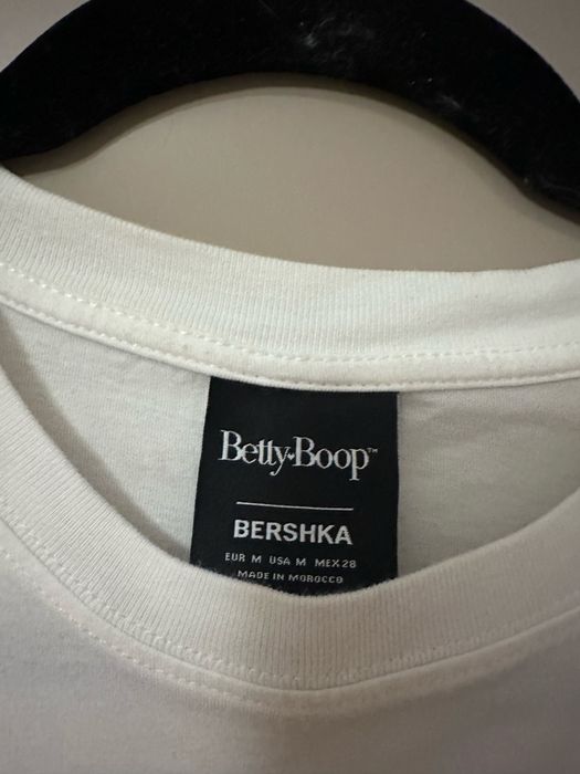 Дамска блуза с къс ръкав Bershka BettyBoop - размер M