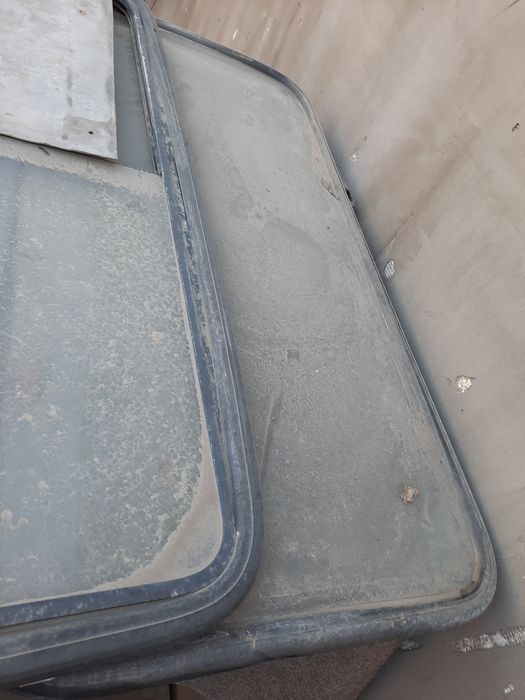 Окна пасажирского газеля