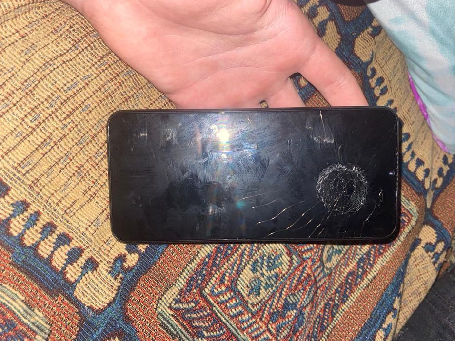 Обменяю телефон Vivo Y33s