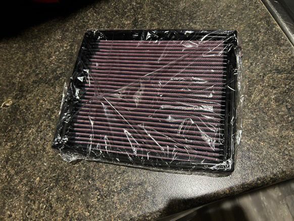 K&N въздушен филтър+ оригинален почистващ препарат K&N