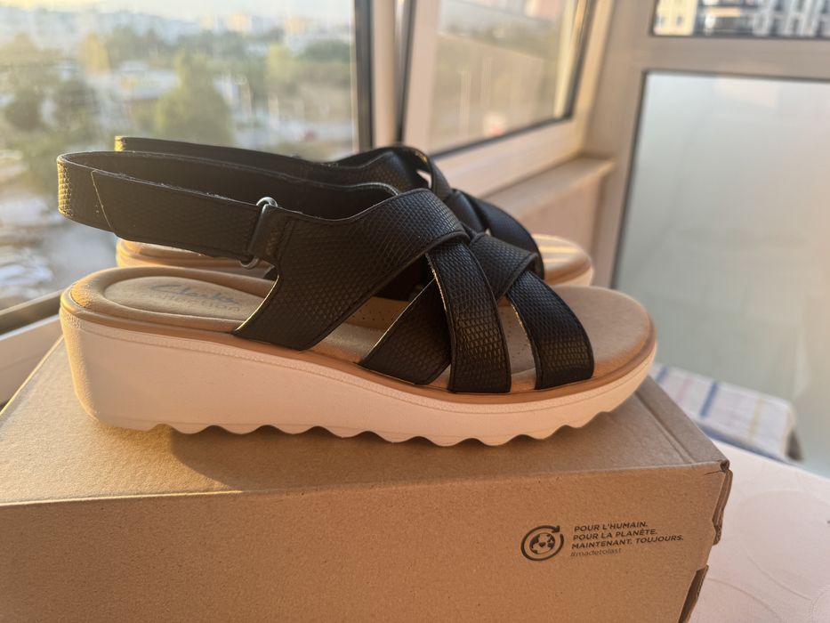 Продавам чисто нови дамски сандали ест. кожа Clarks Jilian Spring