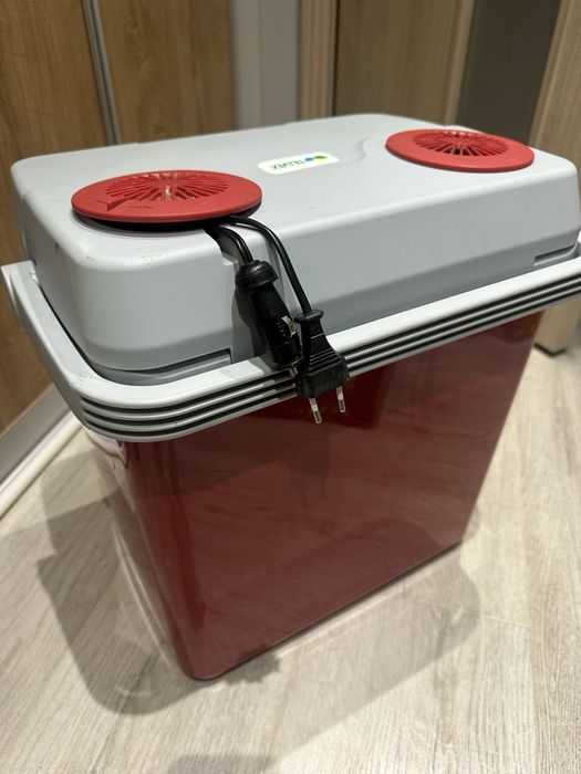 Хладилнa чанта Tillvex - , 32л, 12V-220V студено