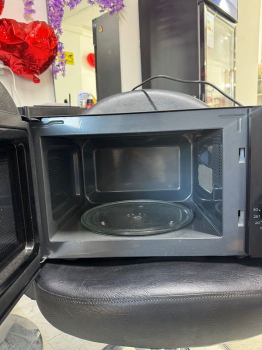 Микроволновка Hansa