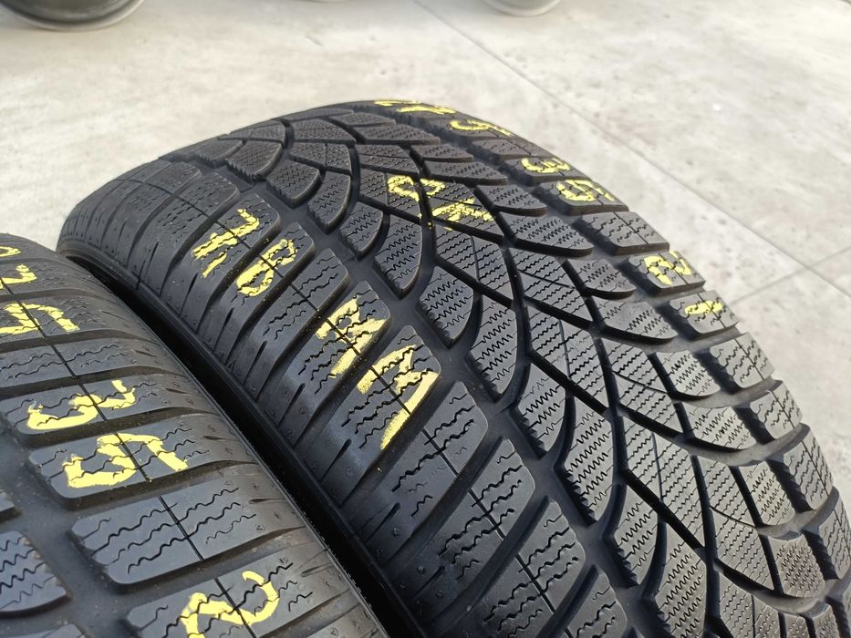 Doua anvelope iarna 275 35 21 dunlop winter 3D profil de 7,8 mm din 8