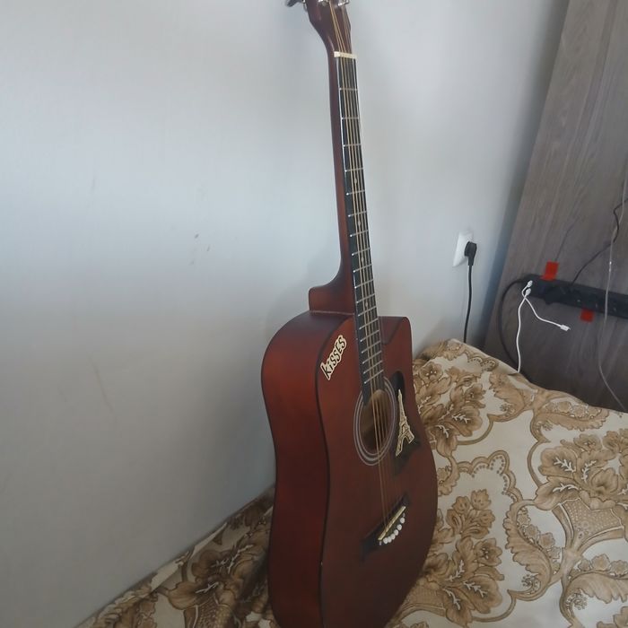 Продам Гитару Anfan