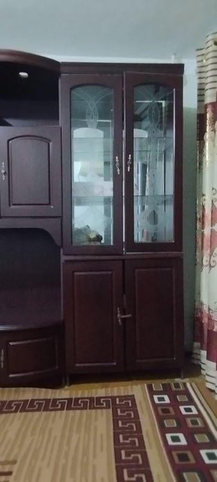 Uy uchun mebellar sotiladi