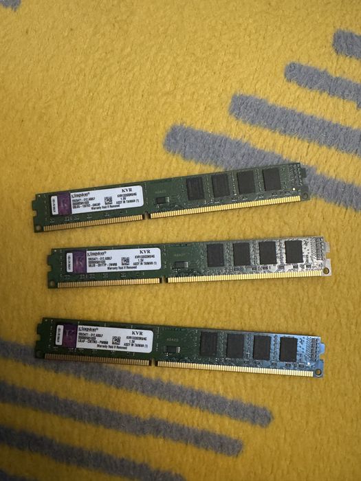 Оперативная память - 4GB (x3)