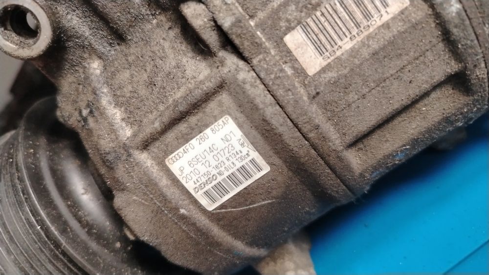 Компресор климатик Ауди А6 Ц6 4Ф а4 б8 / Audi a6 c6 4f  A4 B8 4F0260805AP