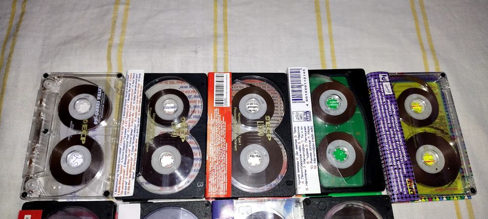 Цена в объявлении за все 12 кассет