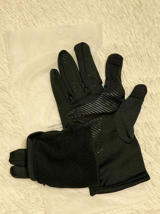 Продаются перчатки TheNotrhFace (TNF)