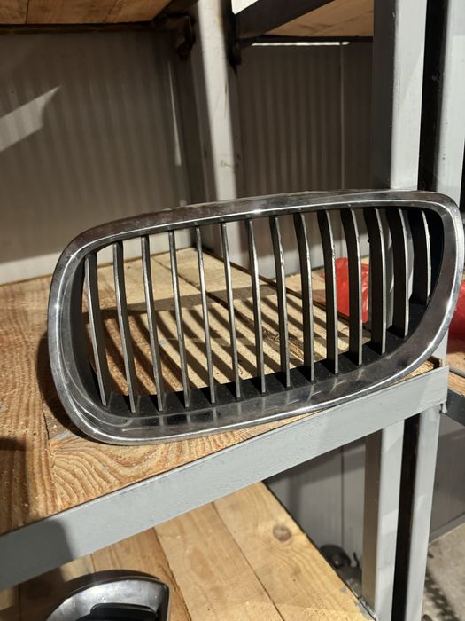 Бъбреци бмв е90 е91 фейс bmw e90 e91 lci решетки за броня